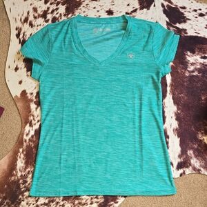 Ariat Women's Aqua Short Sleeve Tee